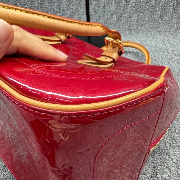 LOUIS VUITTON Summit Drive Monogram Vernis Hand Bag 650-081525 - Picture 6 of 10